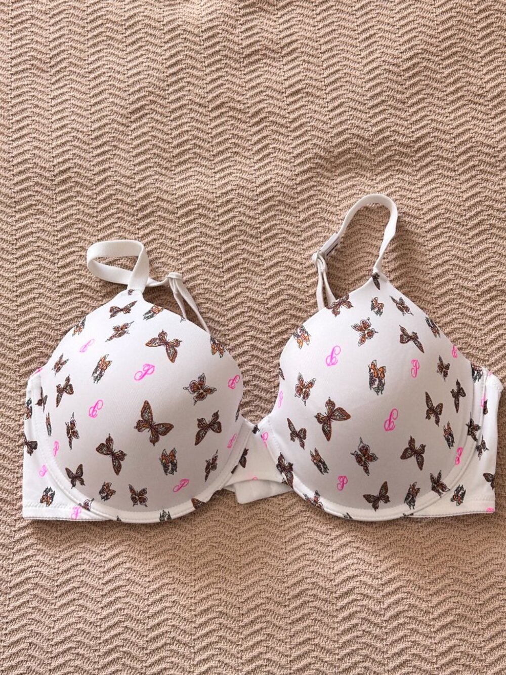 NWT Victoria's Secret PINK Wear Everywhere T-Shirt Bra 38D Butterfly Print